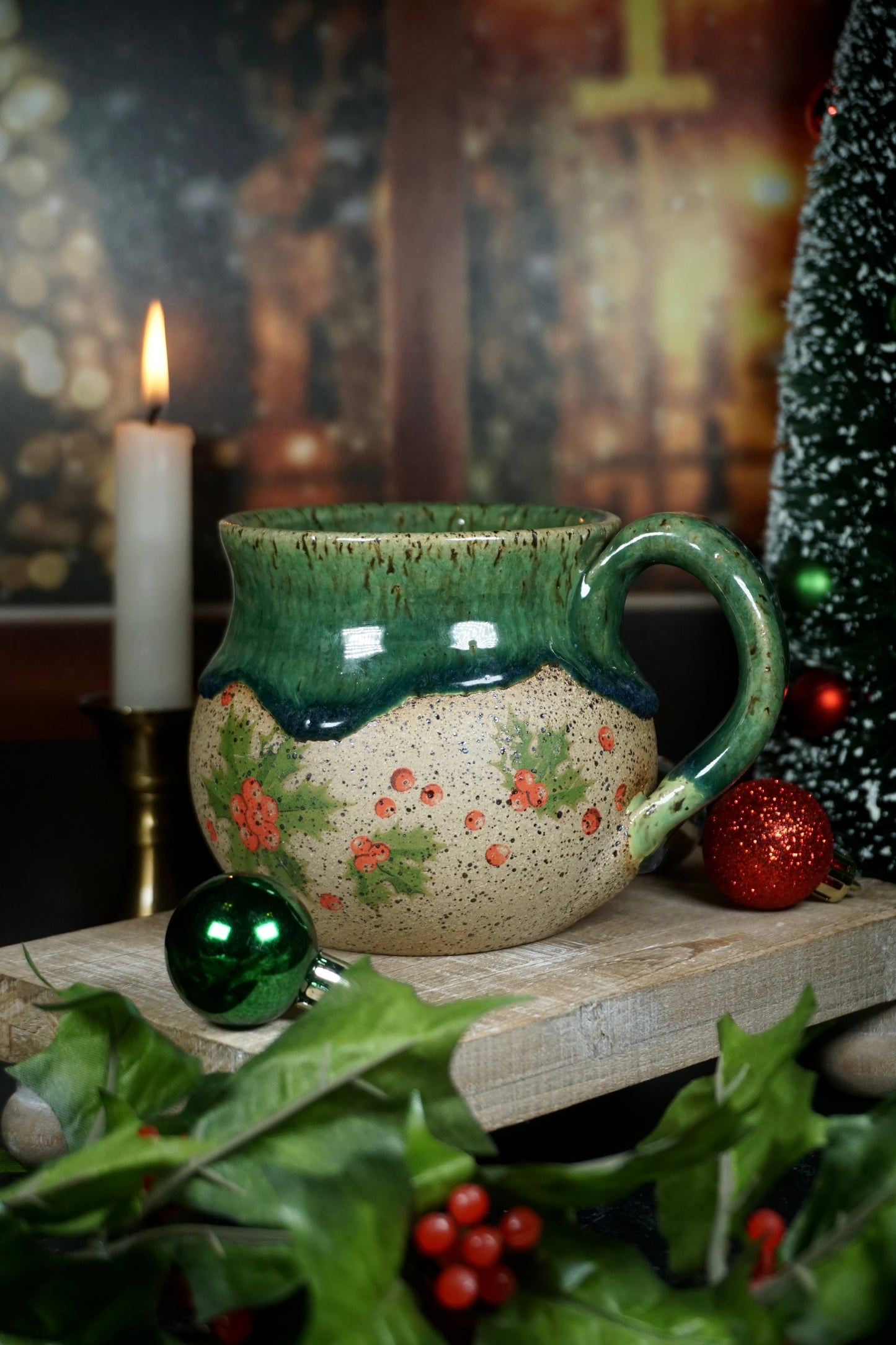 Lochness Holly 15oz