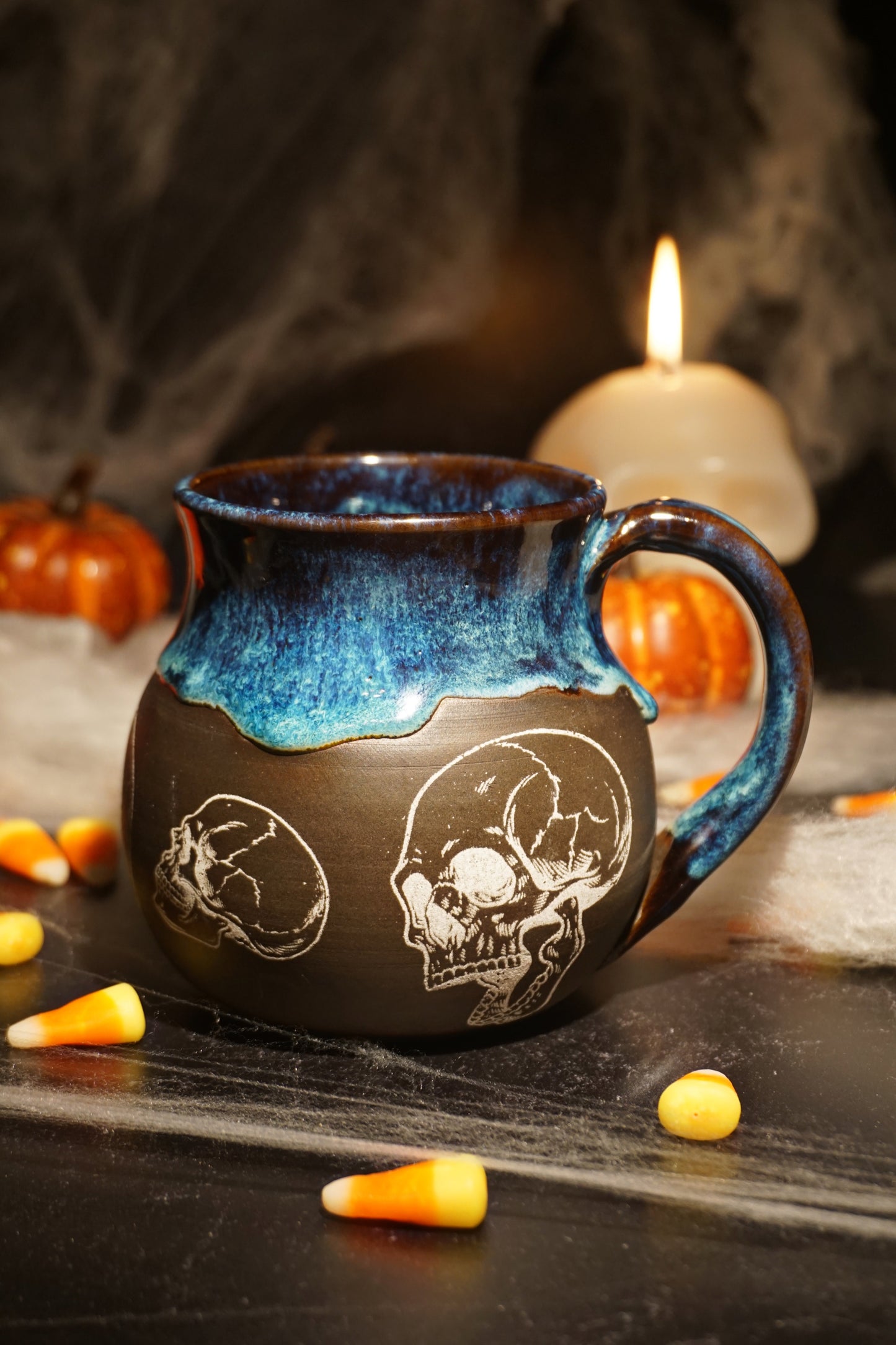 Electric Blue Dark Skull 17oz