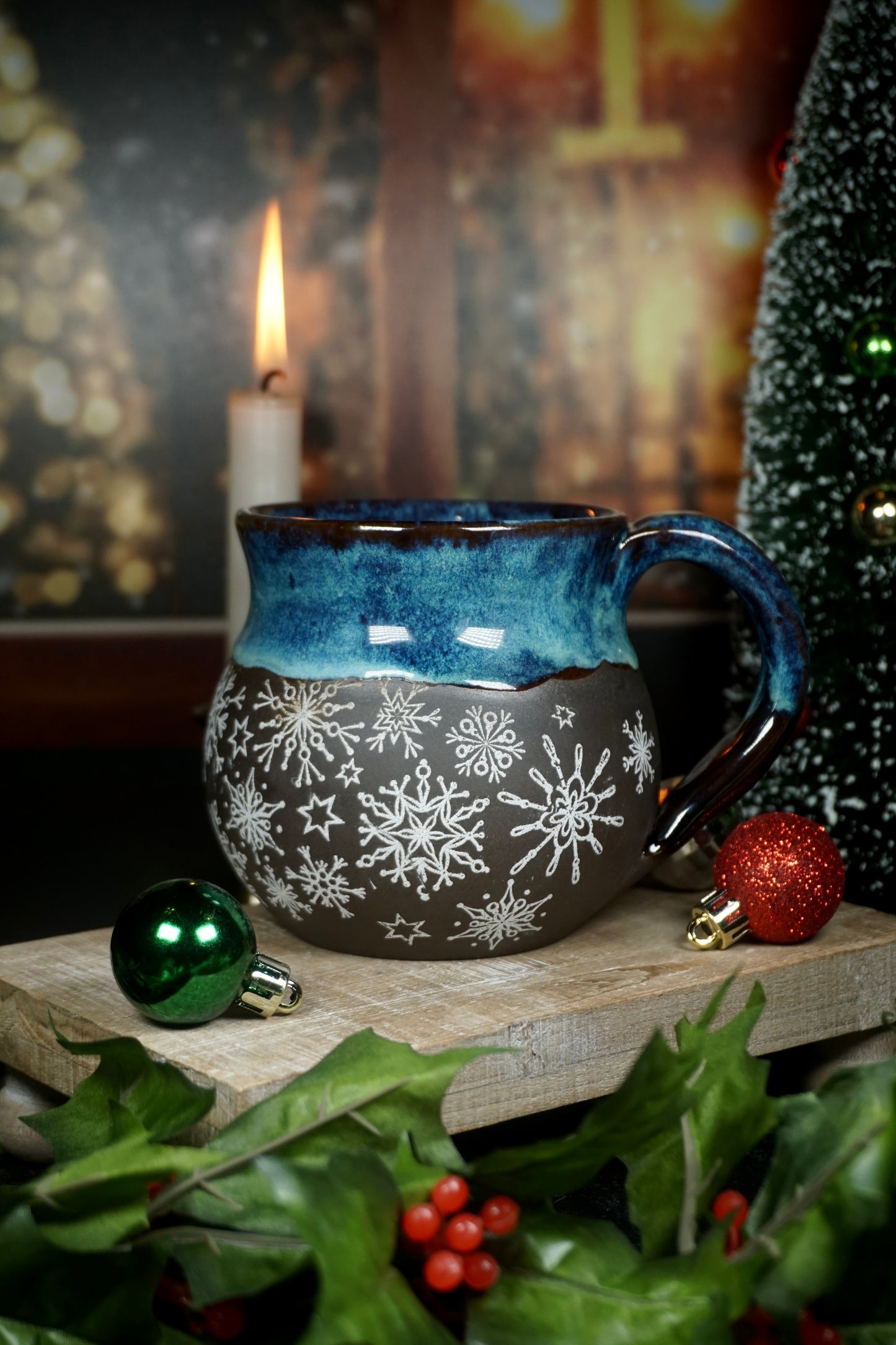 Electric Blue Snowflake 2 18oz