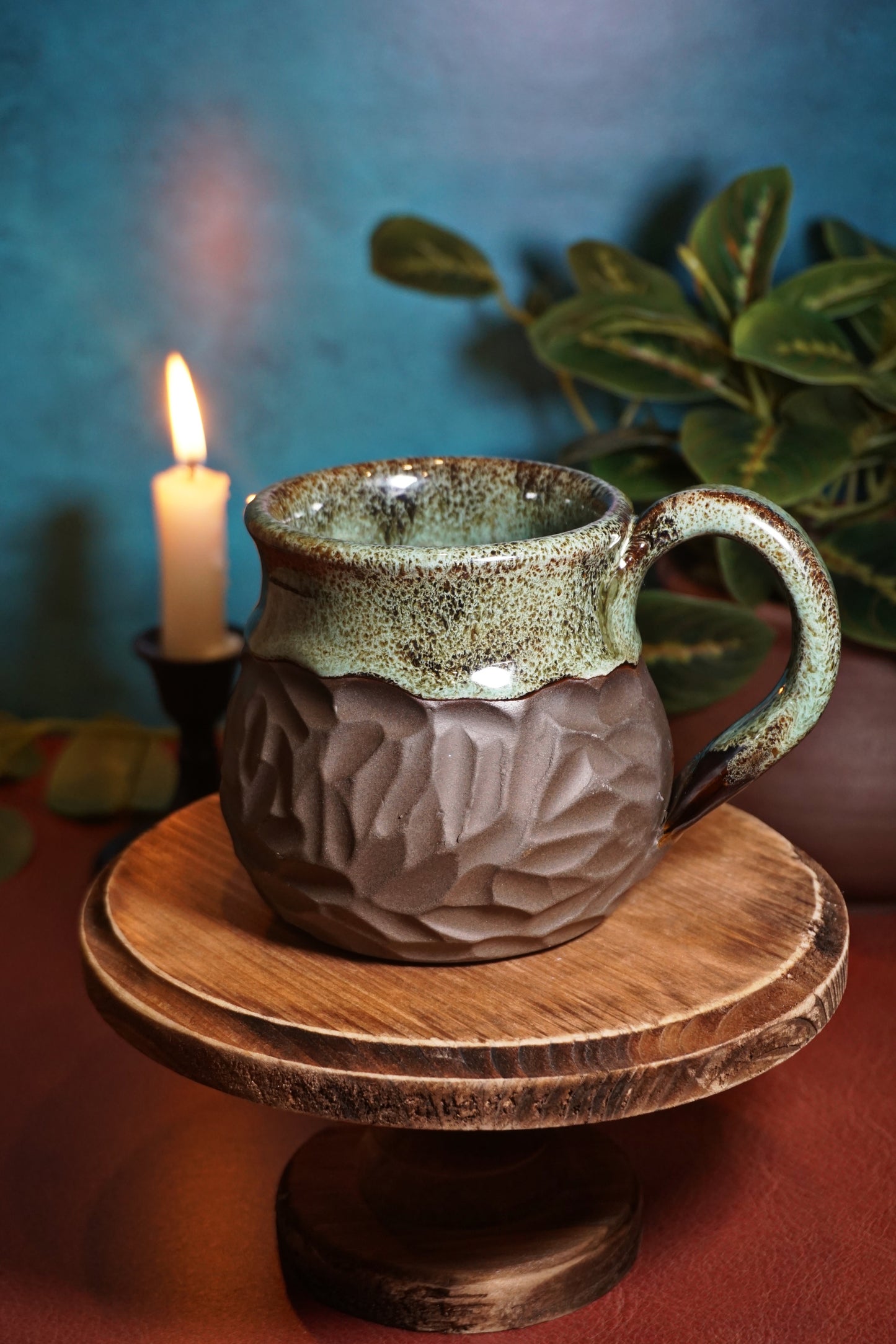 Serpent Carved 16oz