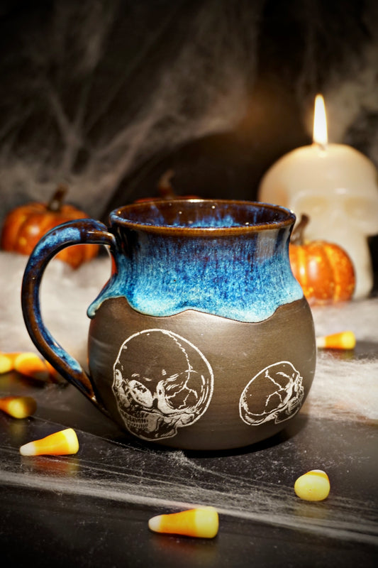 Electric Blue Dark Skull 17oz