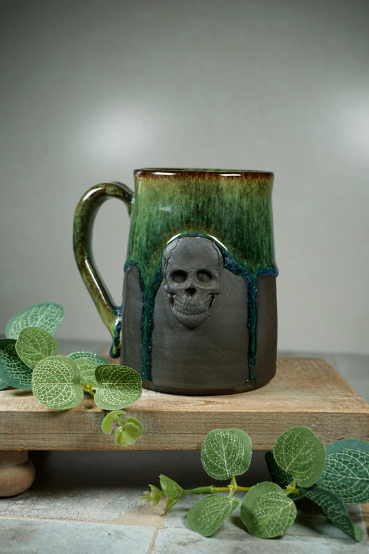 DISCOUNTED Lochness Skull Stein 14oz
